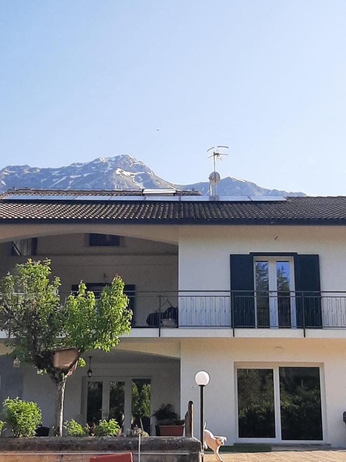 B&B La Casa Dei Nonni Assergi Bagian luar foto